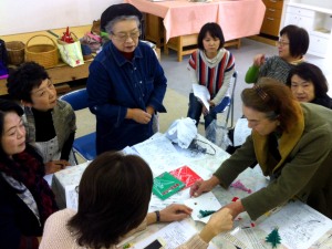 The artistic ladies of "Himenokai" preparing their workshop